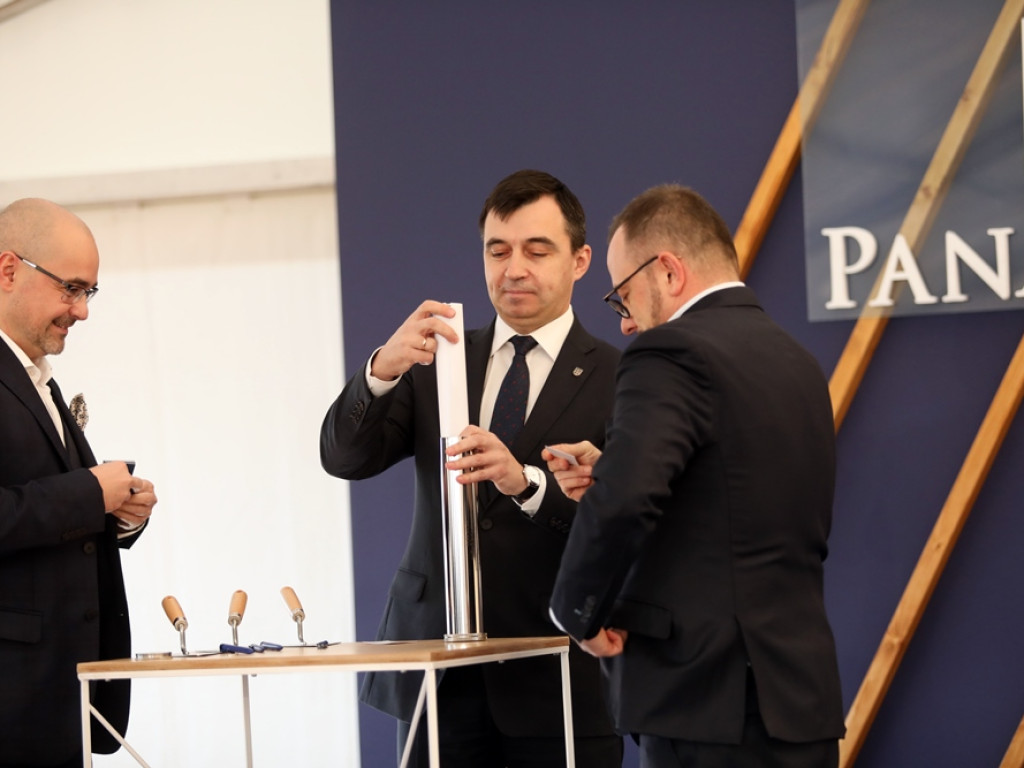 Kamień węgielny wmurowany! W Głogowie ruszyła wielka inwestycja. Będą setki miejsc pracy [ZDJĘCIA]