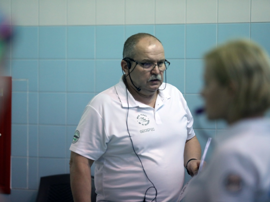 To już tradycja! Pływacka Barbórka trwa, ale frekwencja niższa niż w ubiegłych latach [ZDJĘCIA]
