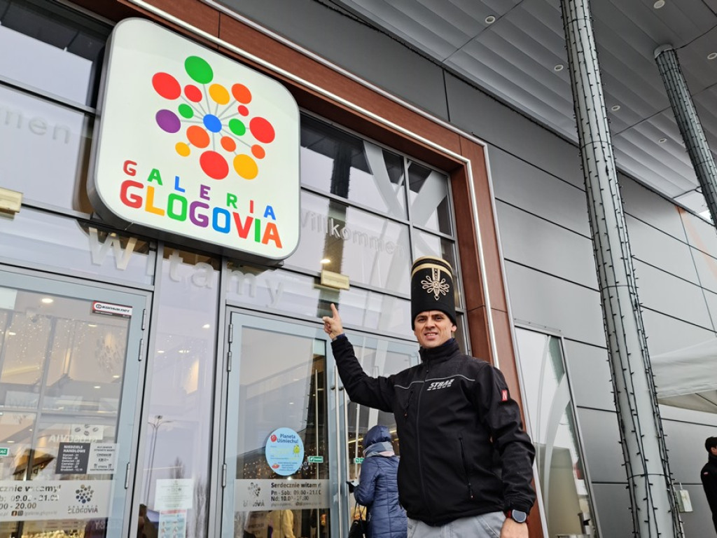 Pomagają Zuzi! Oddaj krew, kup świąteczną ozdobę. To wszystko pod galerią! [ZDJĘCIA]
