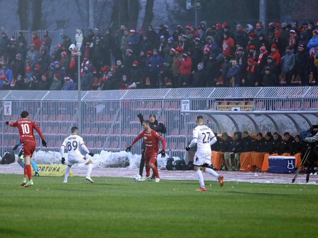 Chrobry remisuje z Widzewem! [ZDJĘCIA]