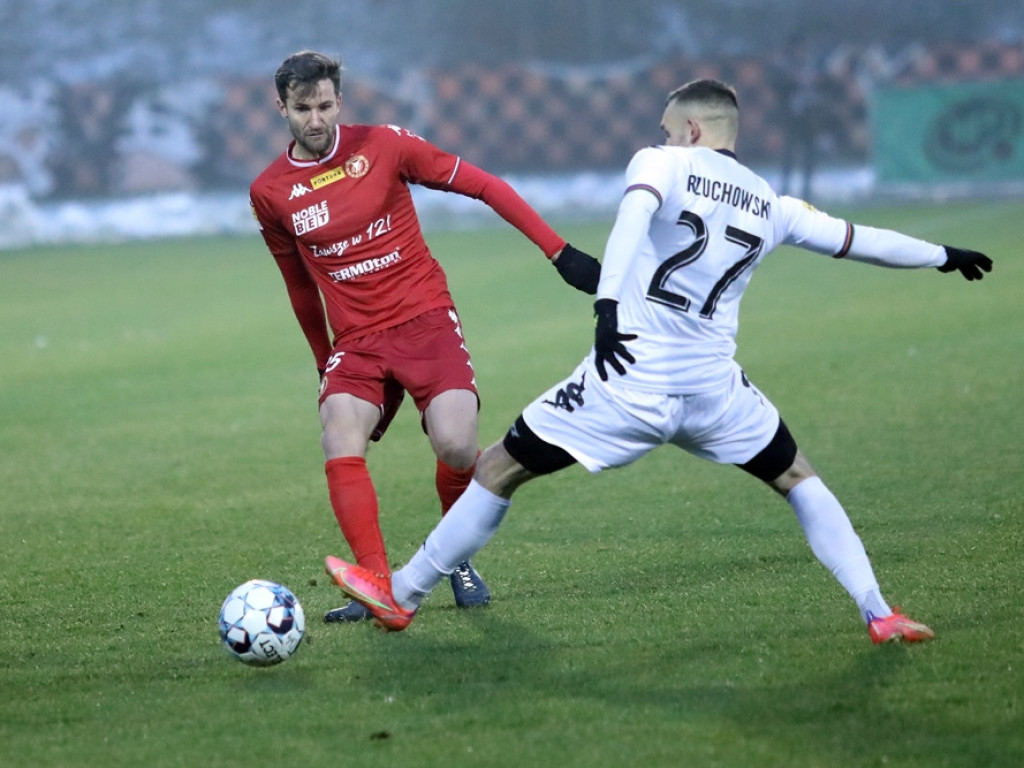 Chrobry remisuje z Widzewem! [ZDJĘCIA]