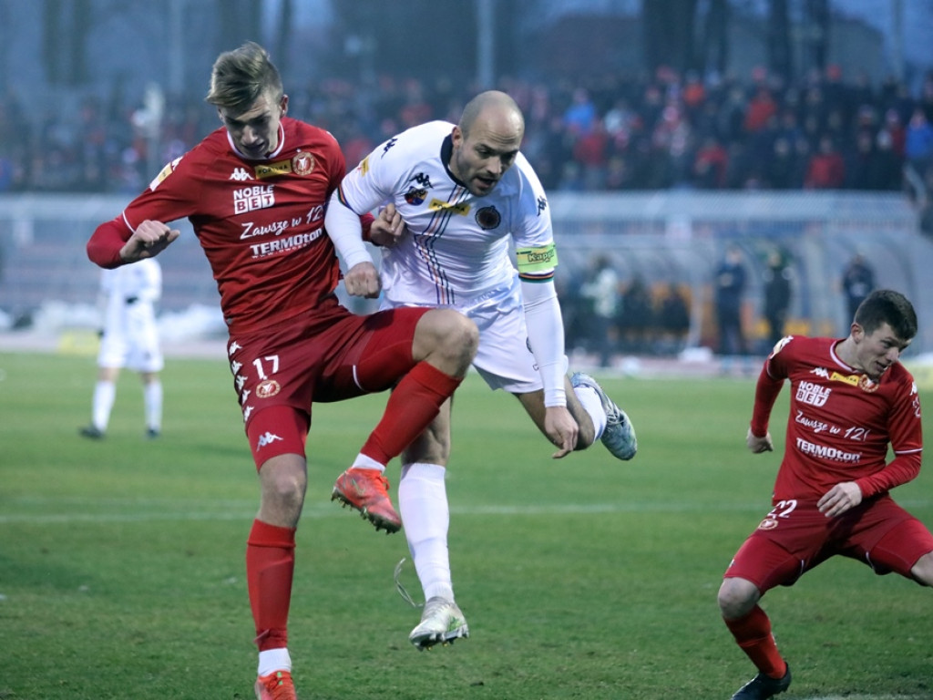 Chrobry remisuje z Widzewem! [ZDJĘCIA]