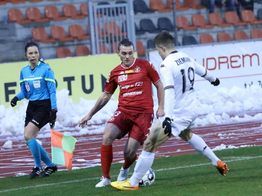 Chrobry remisuje z Widzewem! [ZDJĘCIA]