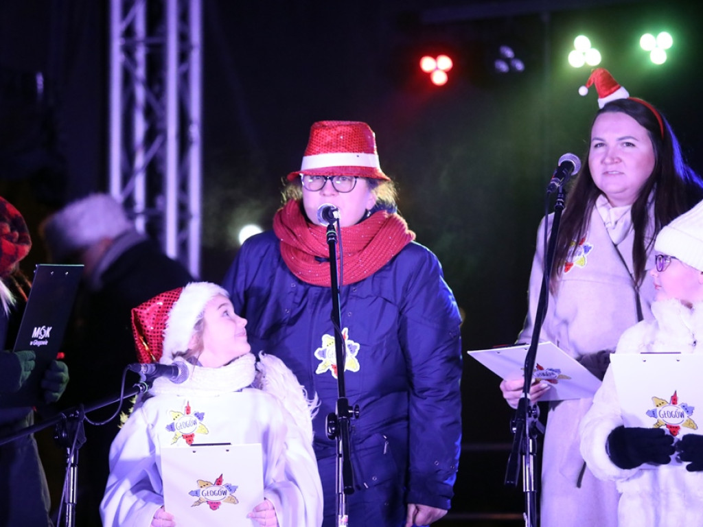 Kolędy śpiewał prezydent, radni i urzędnicy! [ZDJĘCIA]