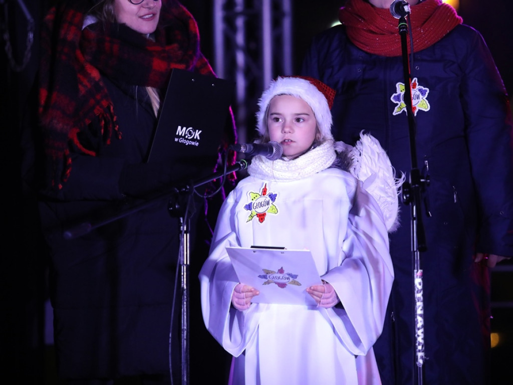 Kolędy śpiewał prezydent, radni i urzędnicy! [ZDJĘCIA]