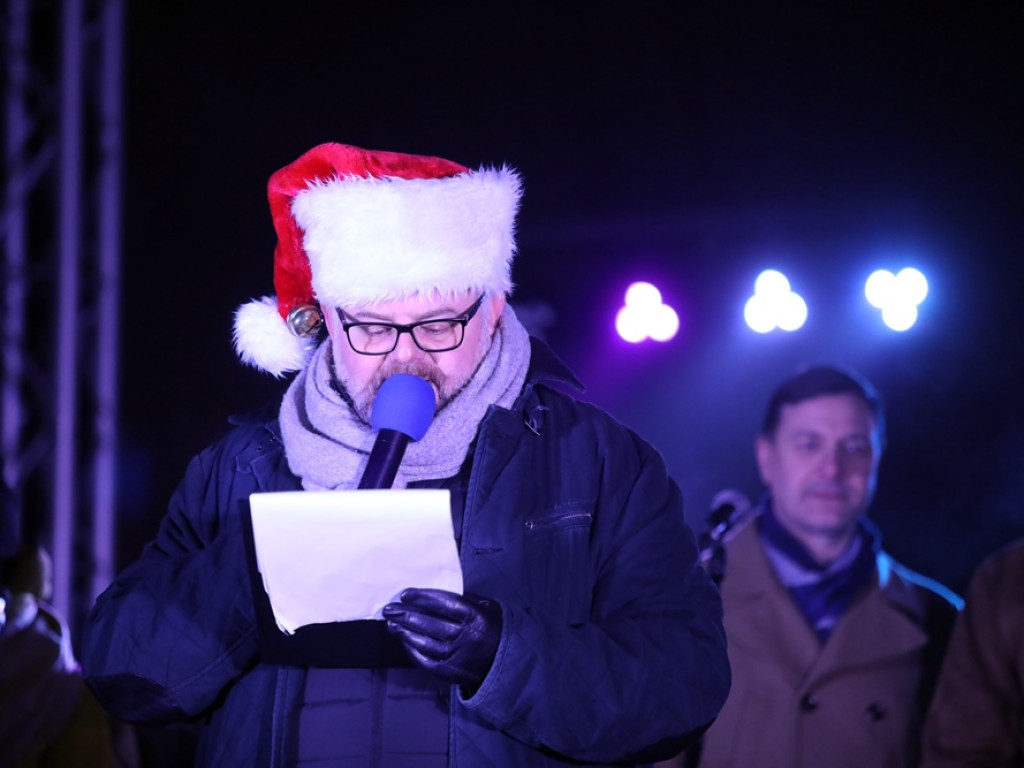 Kolędy śpiewał prezydent, radni i urzędnicy! [ZDJĘCIA]