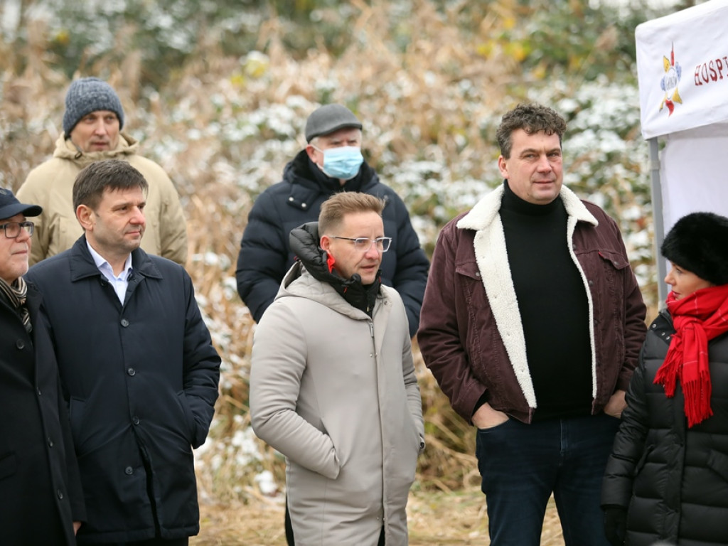 Zaczynają budować hospicjum! Rokaszewicz: Bez tych aniołów, by tego nie było [ZDJĘCIA]