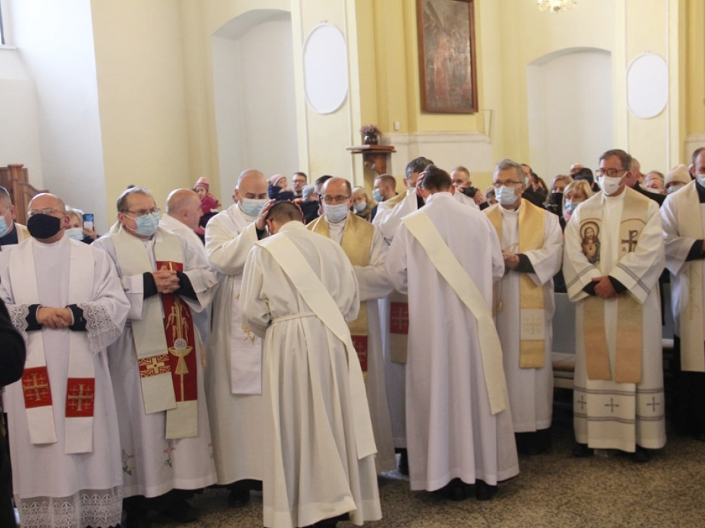 Święcenia kapłańskie w kościele Bożego Ciała [ZDJĘCIA]
