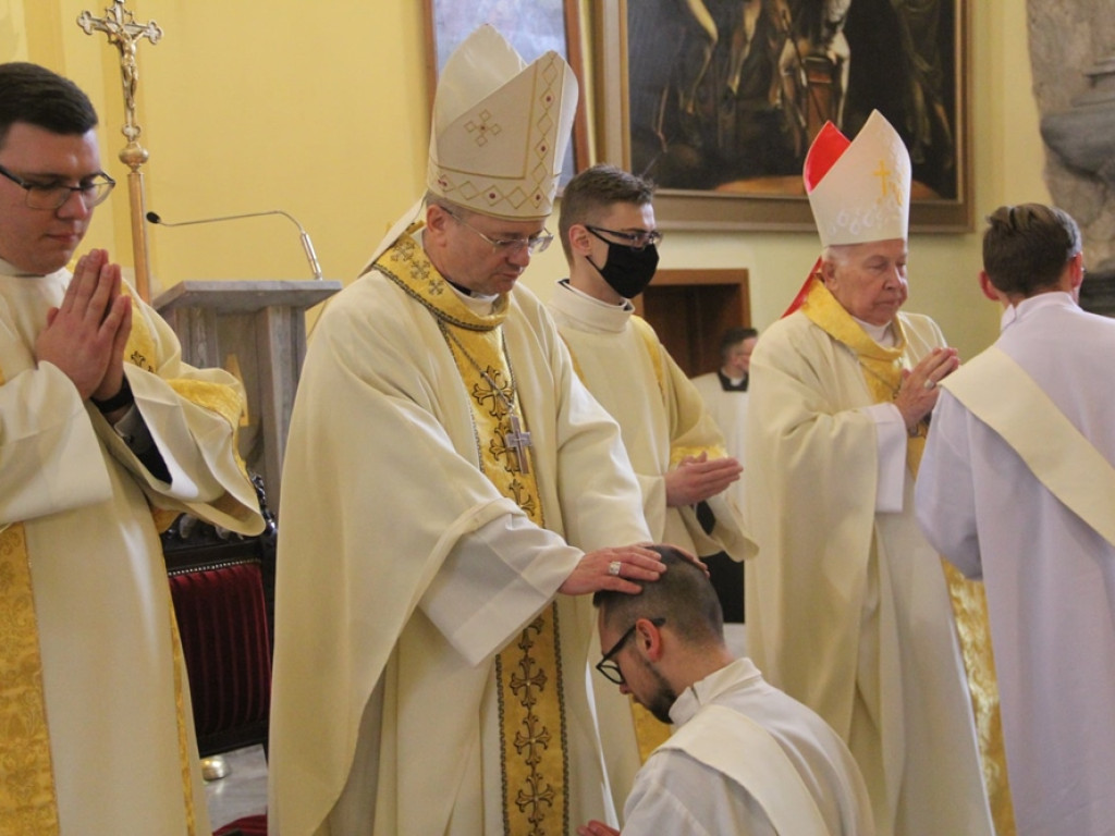 Święcenia kapłańskie w kościele Bożego Ciała [ZDJĘCIA]