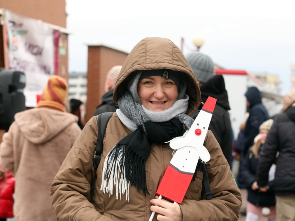 Świąteczny kiermasz i szczytny cel akcji na targowisku [ZDJĘCIA]