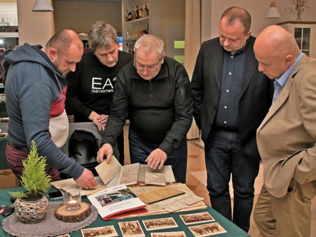 Opłatkowe spotkanie i pogadanka o historii [ZDJĘCIA]