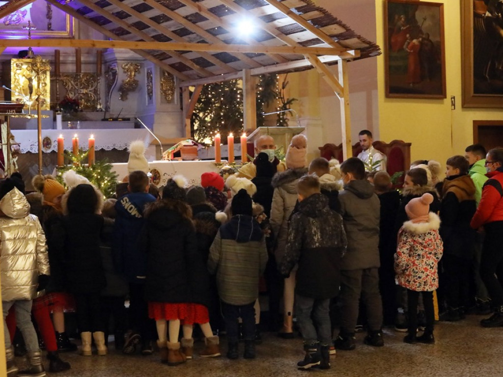 Udział w tej pasterce wzięli też najmłodsi parafianie [ZDJĘCIA]