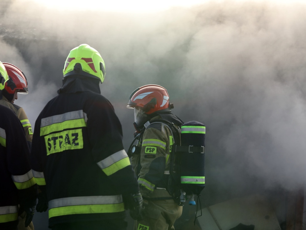 Altana spłonęła doszczętnie. W środku była butla z gazem [ZDJĘCIA]