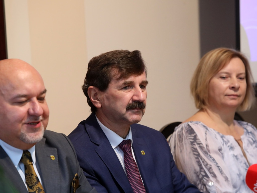 Zachęcają do tego, by zostać rodziną zastępczą. Dla tych dzieci to nadzieja na normalny dom