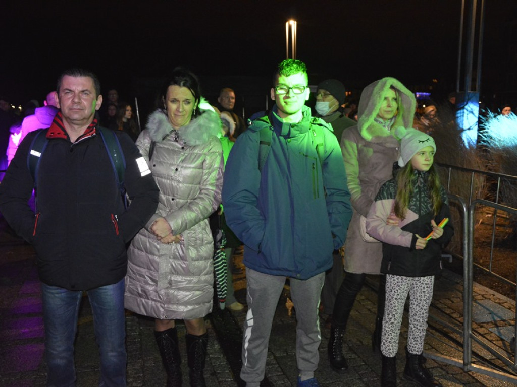 Tak przywitaliśmy Nowy Rok! Tłumy mieszkańców na bulwarze [ZDJĘCIA]