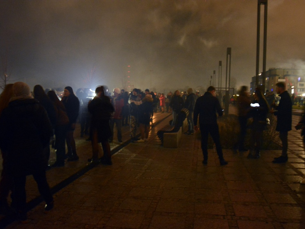 Tak przywitaliśmy Nowy Rok! Tłumy mieszkańców na bulwarze [ZDJĘCIA]