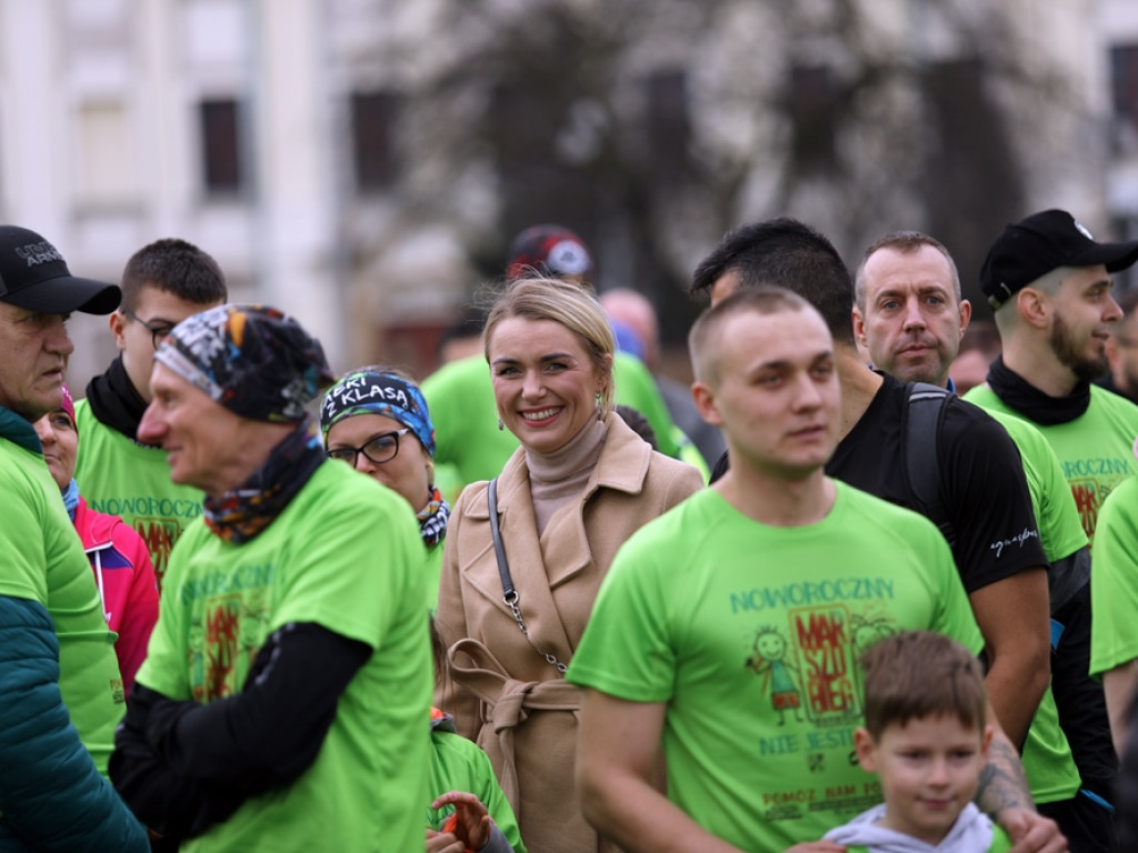 700 uczestników na starcie Noworocznego Marszobiegu w Głogowie [ZDJĘCIA]