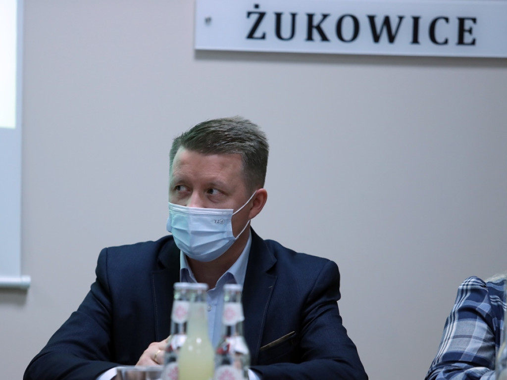 Rekordowy budżet na inwestycje przyjęty w pięć minut [ZDJĘCIA]