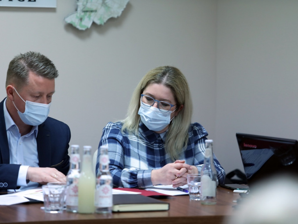 Rekordowy budżet na inwestycje przyjęty w pięć minut [ZDJĘCIA]