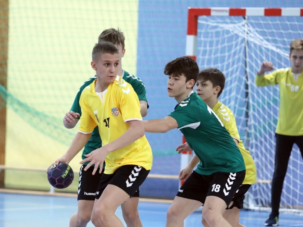 Świetna gra w drugiej połowie. Młodzicy Chrobrego wygrali [ZDJĘCIA]