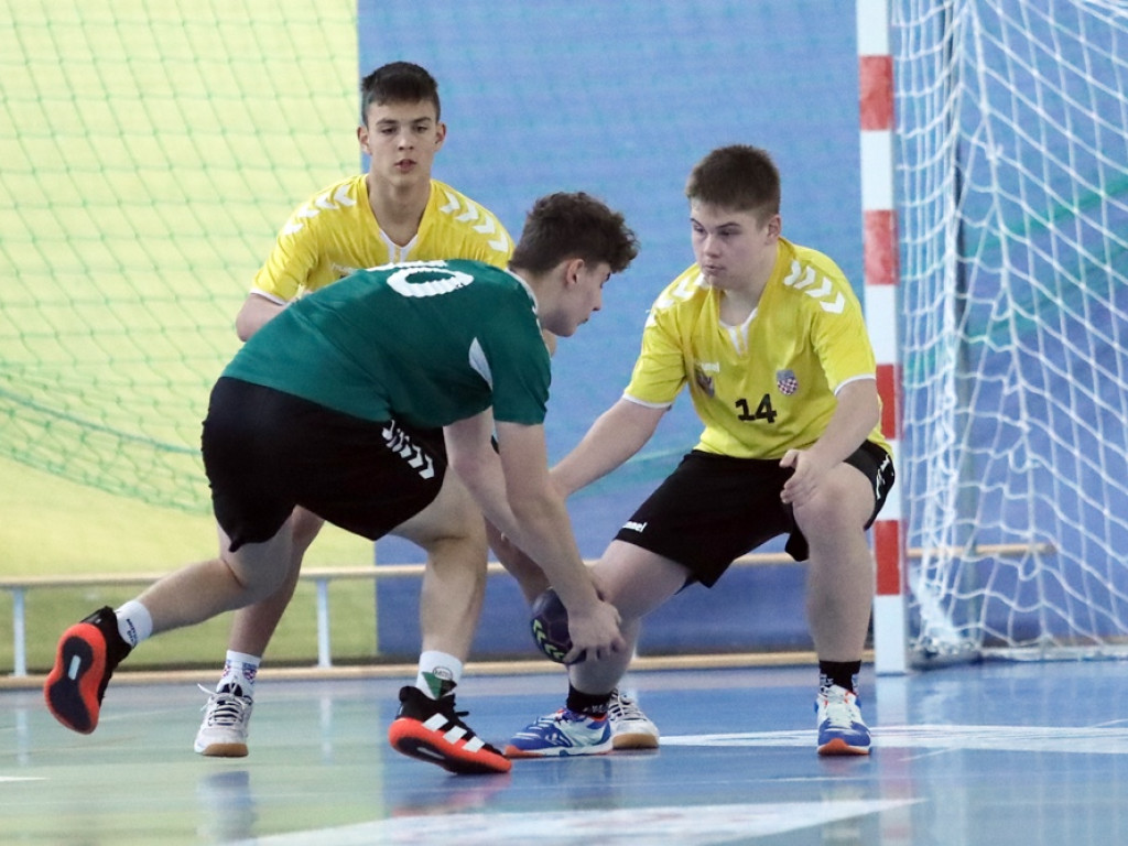 Świetna gra w drugiej połowie. Młodzicy Chrobrego wygrali [ZDJĘCIA]