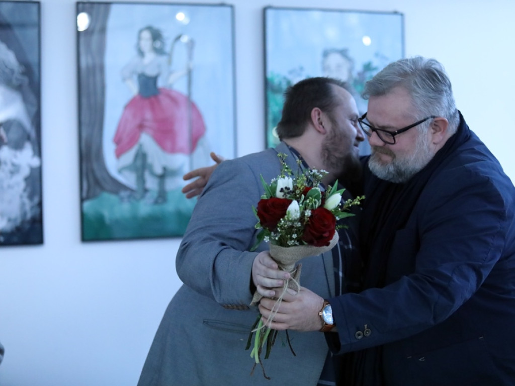 Dwa tysiące egzemplarzy 