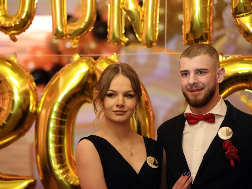 ZSSiB w okrojonym składzie, ale studniówka w tym roku musiała się odbyć [ZDJĘCIA]