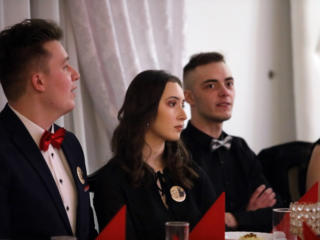 ZSSiB w okrojonym składzie, ale studniówka w tym roku musiała się odbyć [ZDJĘCIA]
