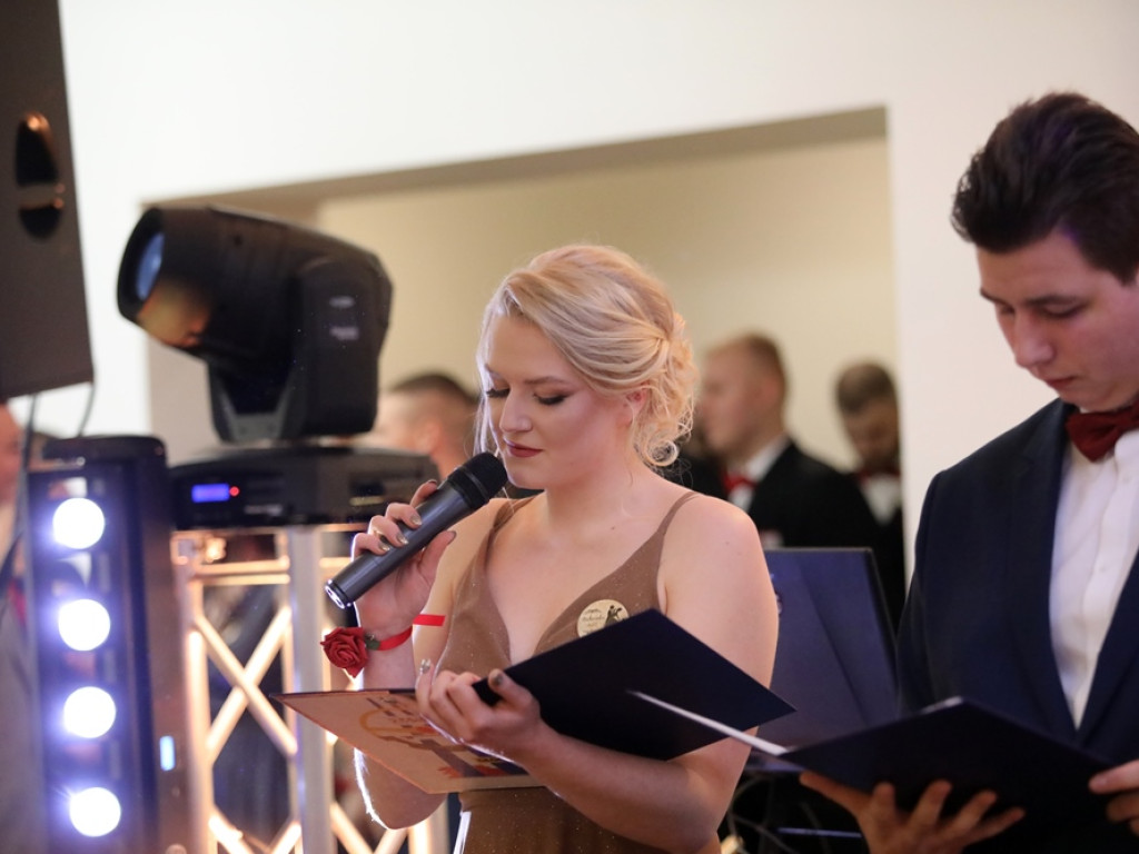 ZSSiB w okrojonym składzie, ale studniówka w tym roku musiała się odbyć [ZDJĘCIA]