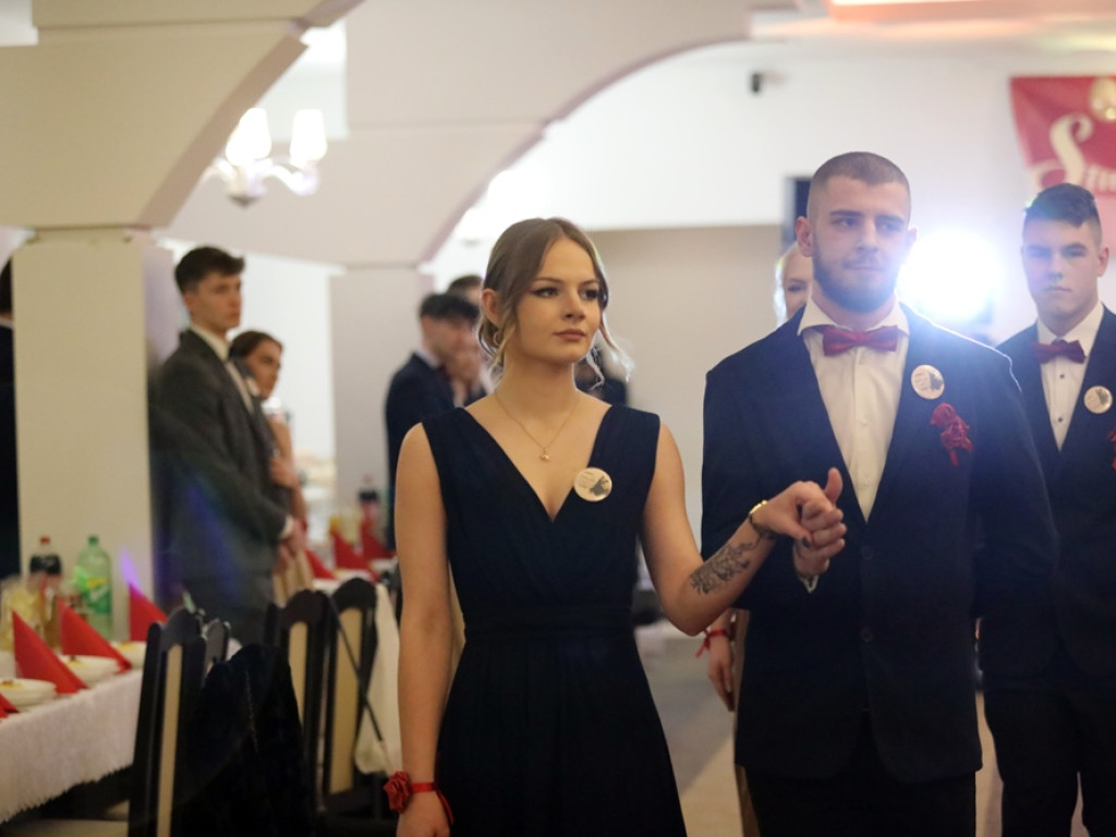 ZSSiB w okrojonym składzie, ale studniówka w tym roku musiała się odbyć [ZDJĘCIA]