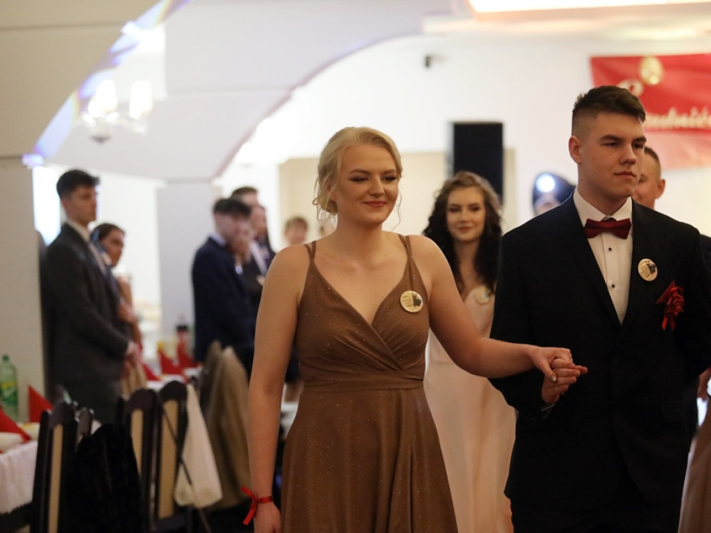 ZSSiB w okrojonym składzie, ale studniówka w tym roku musiała się odbyć [ZDJĘCIA]