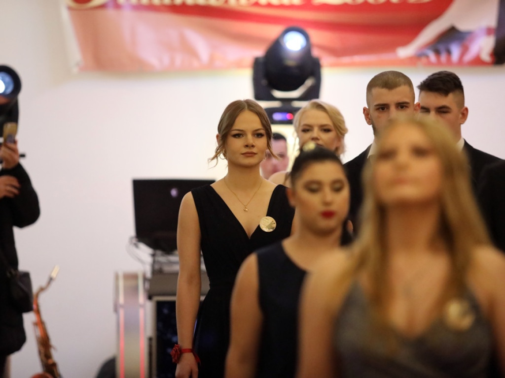 ZSSiB w okrojonym składzie, ale studniówka w tym roku musiała się odbyć [ZDJĘCIA]