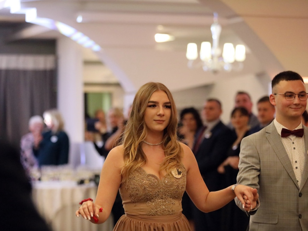 ZSSiB w okrojonym składzie, ale studniówka w tym roku musiała się odbyć [ZDJĘCIA]
