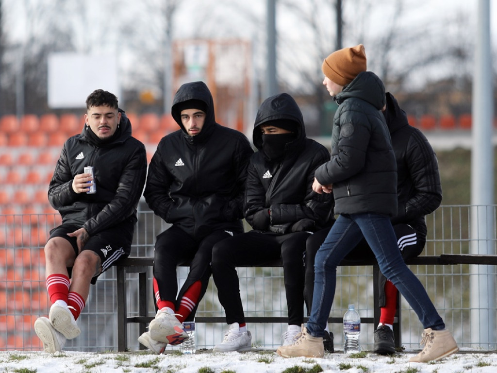 Porażka Chrobrego w sparingu z Miedzią Legnica [ZDJĘCIA]