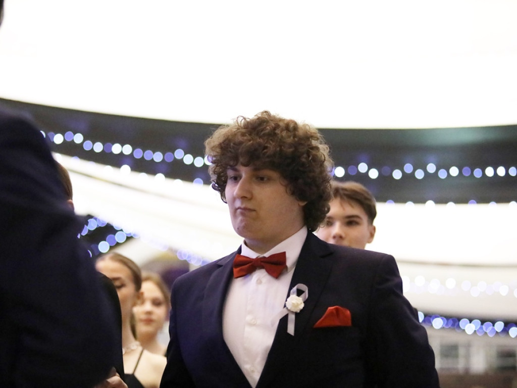103 dni do matury! Studniówkowy bal uczniów I Liceum Ogólnokształcącego w Głogowie [ZDJĘCIA]