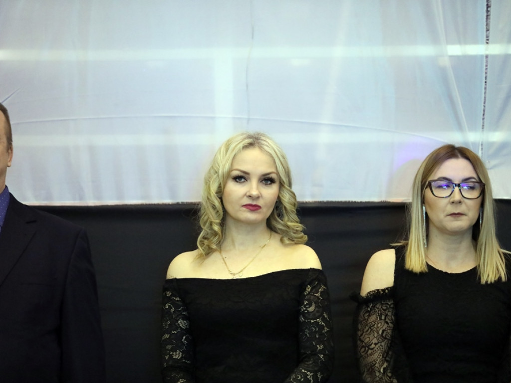 103 dni do matury! Studniówkowy bal uczniów I Liceum Ogólnokształcącego w Głogowie [ZDJĘCIA]
