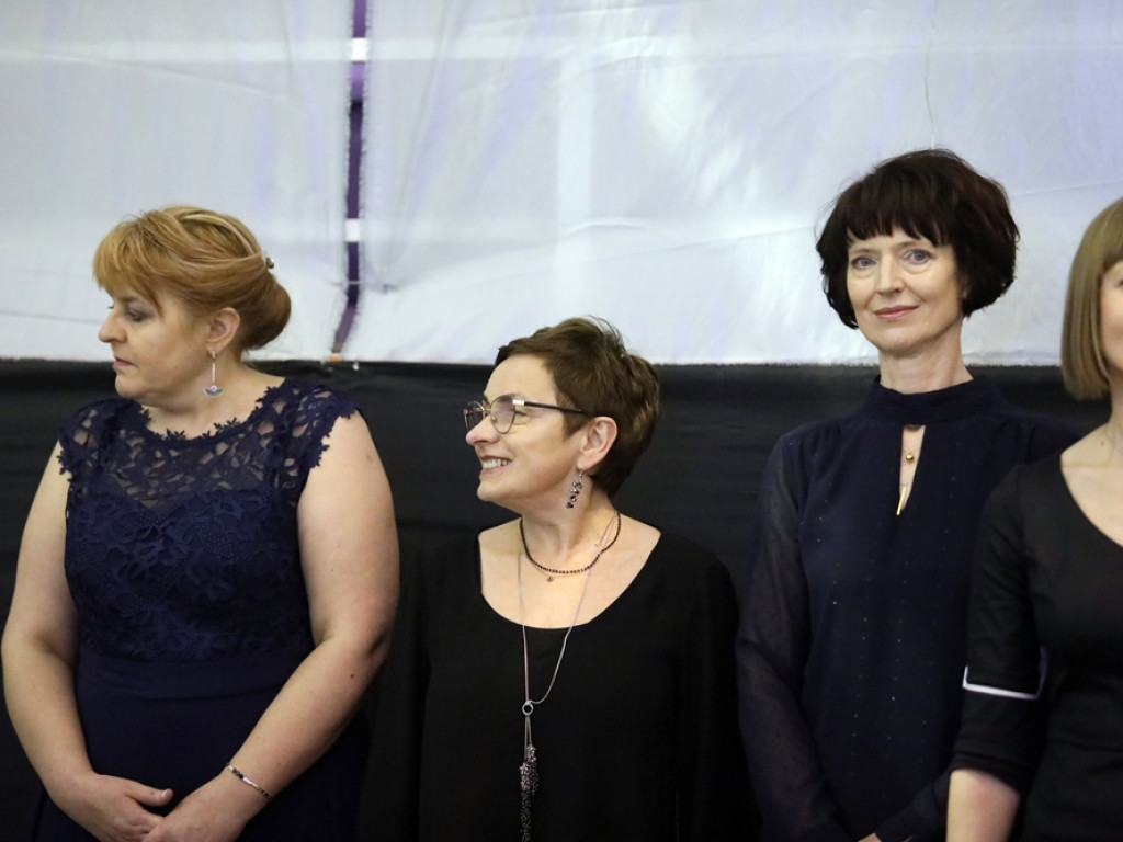 103 dni do matury! Studniówkowy bal uczniów I Liceum Ogólnokształcącego w Głogowie [ZDJĘCIA]