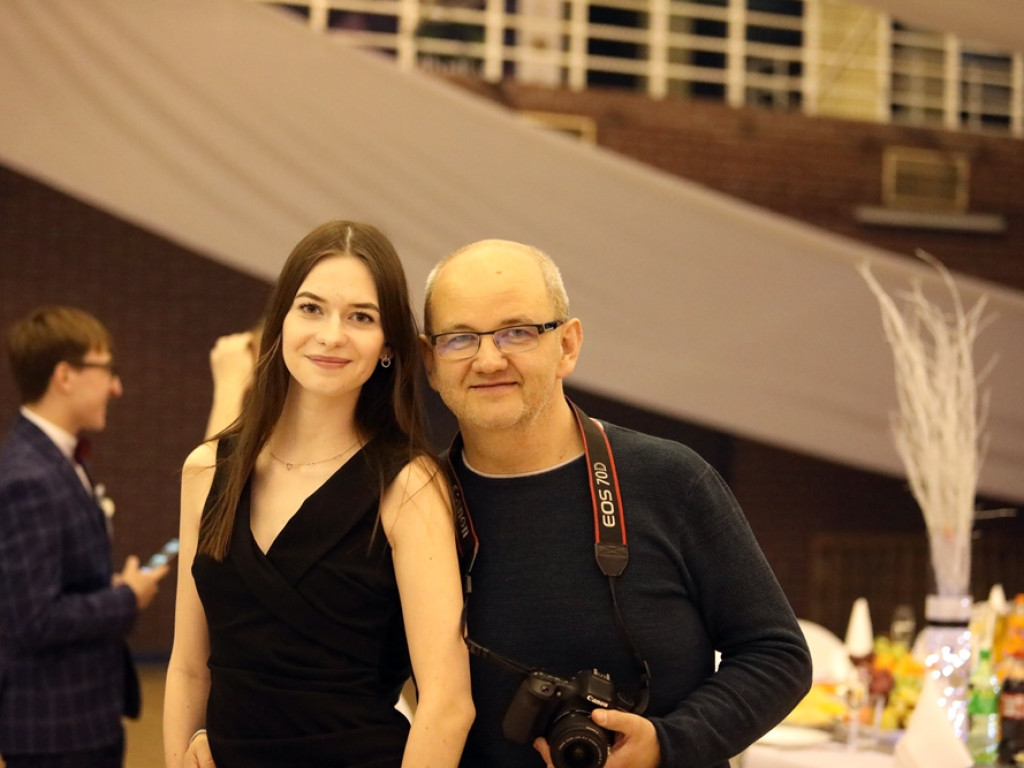 103 dni do matury! Studniówkowy bal uczniów I Liceum Ogólnokształcącego w Głogowie [ZDJĘCIA]