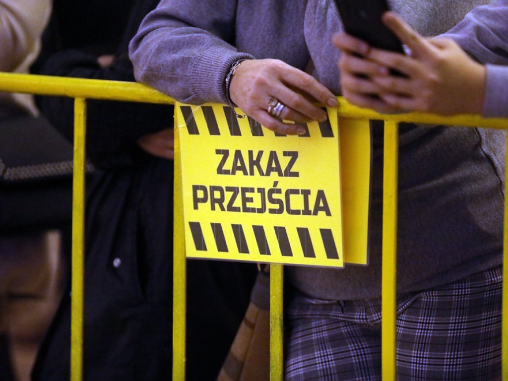 103 dni do matury! Studniówkowy bal uczniów I Liceum Ogólnokształcącego w Głogowie [ZDJĘCIA]