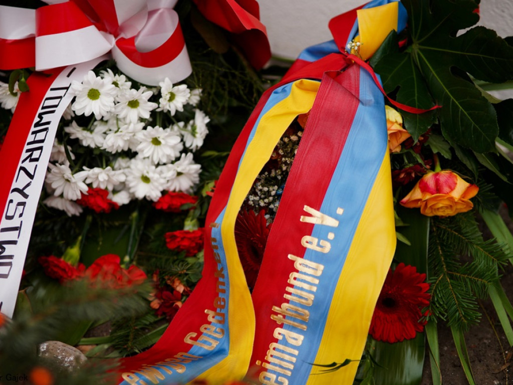 Odsłonili pamiątkową tablicę z okazji 100. rocznicy śmierci Juliusa Blaschke [ZDJĘCIA]
