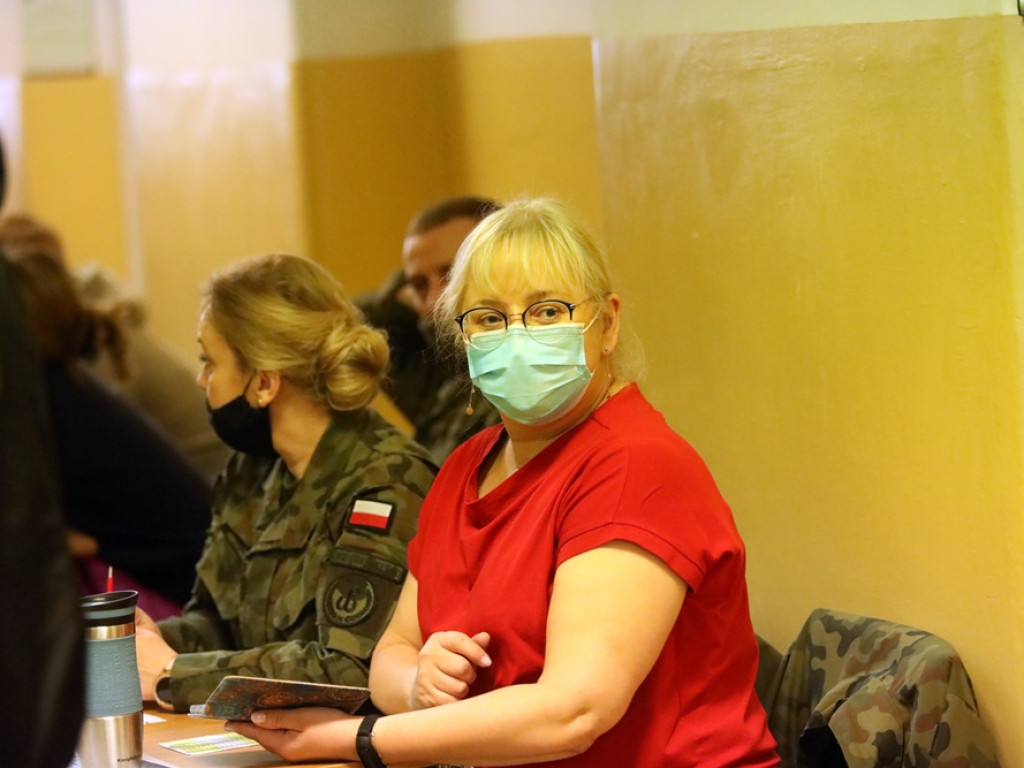 Zimowe ferie spędzą w wojsku. Dostali mundury, pojadą też na poligon [ZDJĘCIA]