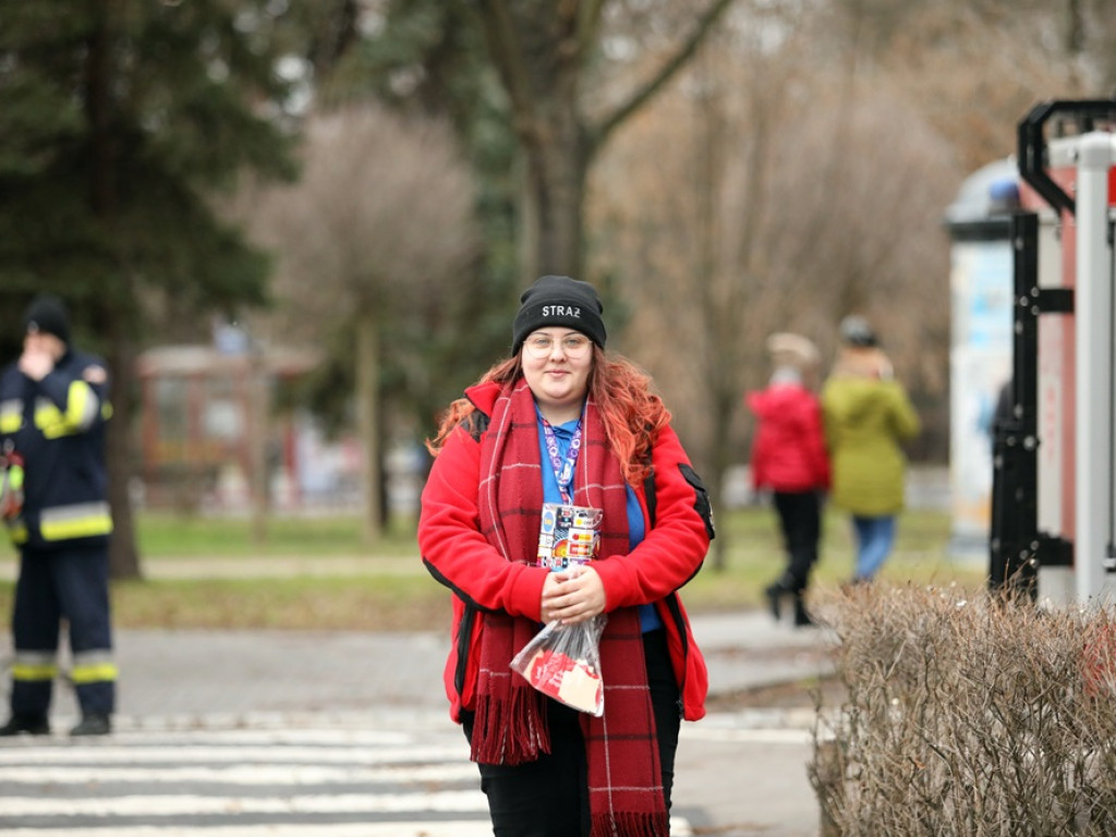 Wielka parada samochodów z okazji 30 finału WOŚP w Głogowie! [ZDJĘCIA]
