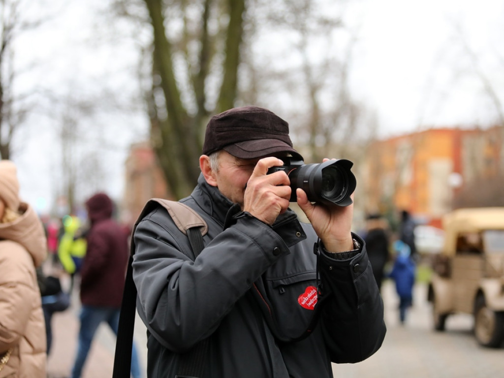Wielka parada samochodów z okazji 30 finału WOŚP w Głogowie! [ZDJĘCIA]