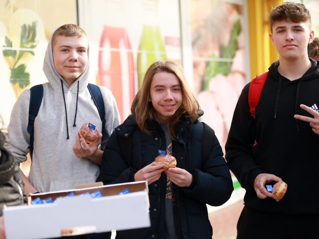 Tłusty Czwartek: Pączki od Społem i naszej redakcji