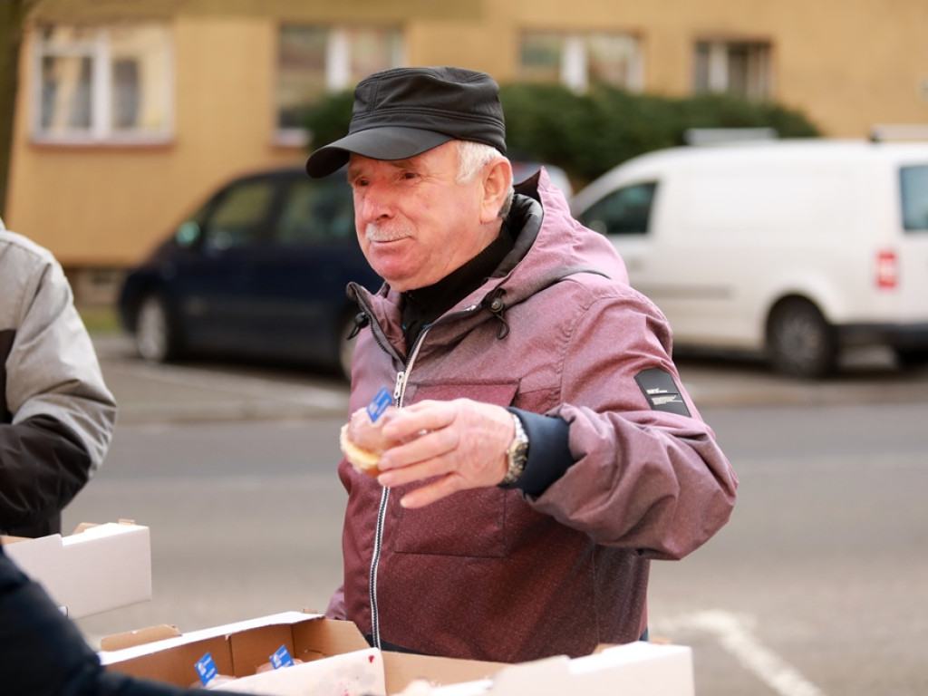 Tłusty Czwartek: Pączki od Społem i naszej redakcji