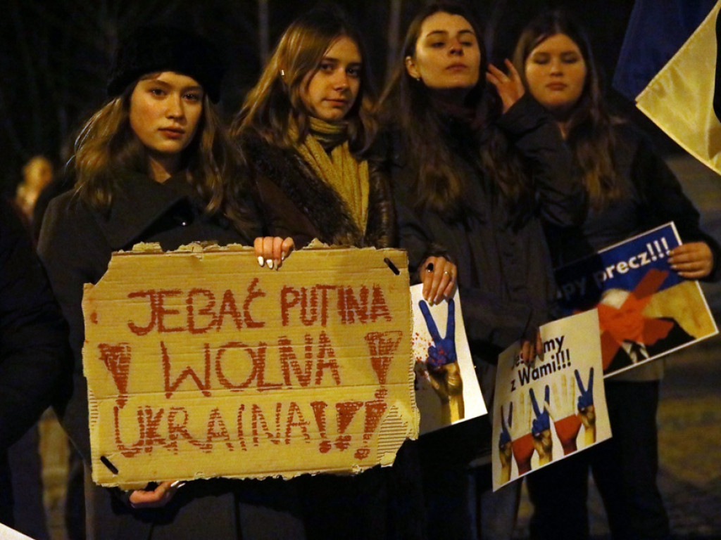 Polacy i Ukraińcy razem na rynku w Głogowie. Padło wiele słów wsparcia [ZDJĘCIE]