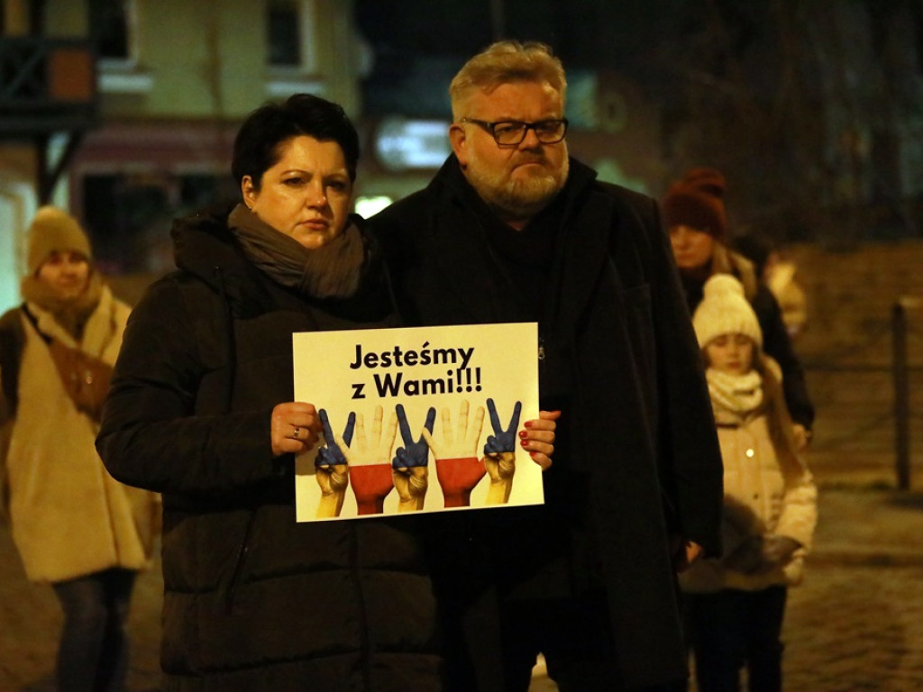 Polacy i Ukraińcy razem na rynku w Głogowie. Padło wiele słów wsparcia [ZDJĘCIE]