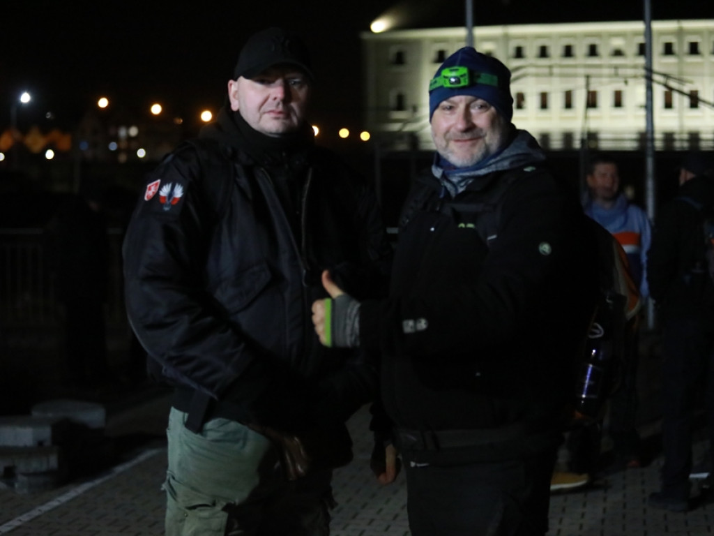 Weterani ruszyli w trasę dla Weroniki. Dziadek malutkiej: Boję się o nią [ZDJĘCIA]