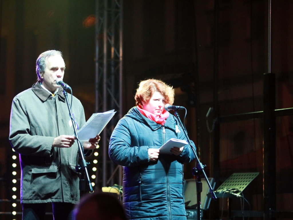 Trwa koncert na głogowskim rynku 