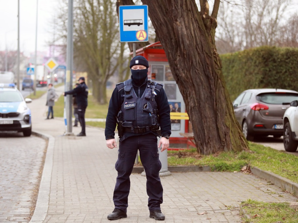 Zabójstwo? Nie żyje młody mężczyzna. Na miejsce jedzie prokurator [ZDJĘCIA]
